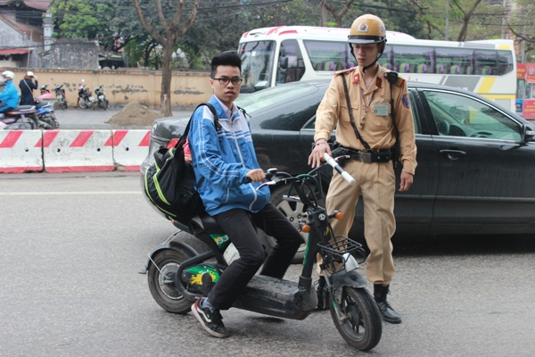 Bảo đảm an toàn giao thông cho HSSV trong thời gian Lễ Quốc khánh 02 9 và khai giảng năm học mới